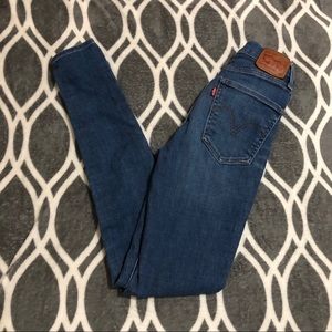 Levi’s high waisted skinny jeans